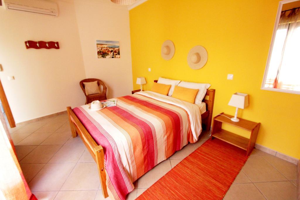 Maison d'hôtes Casa A Sul - Guesthouses *